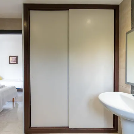 בית נופש Anromi By Interhome קאלה וואדלה